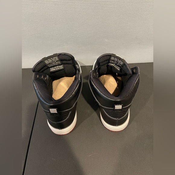 Nike SB Dunk High Bred - Picture 9 of 9